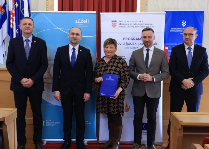 U Osijeku dodijeljeni ugovori vrijedni 30 milijuna eura za provedbu projekta “Zaželi”