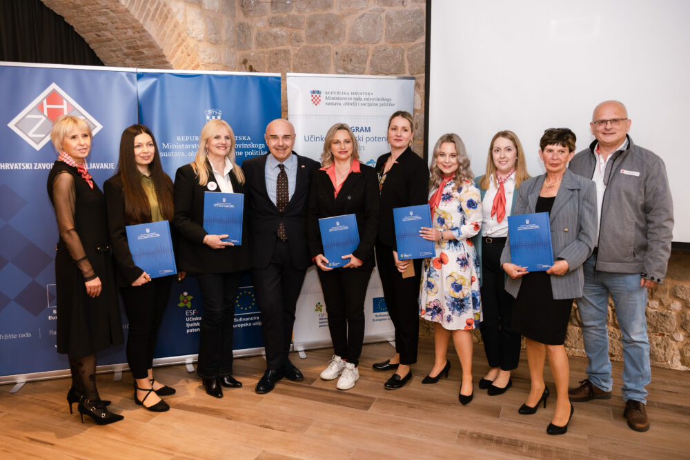 Potpisano novih 35 ugovora u sklopu Poziva „Širenje mreže socijalnih usluga u zajednici“